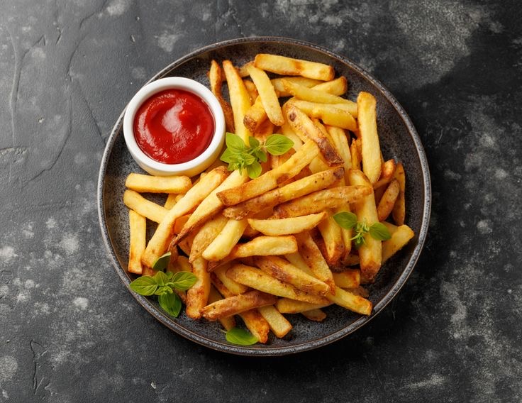 Assiette de pommes frites